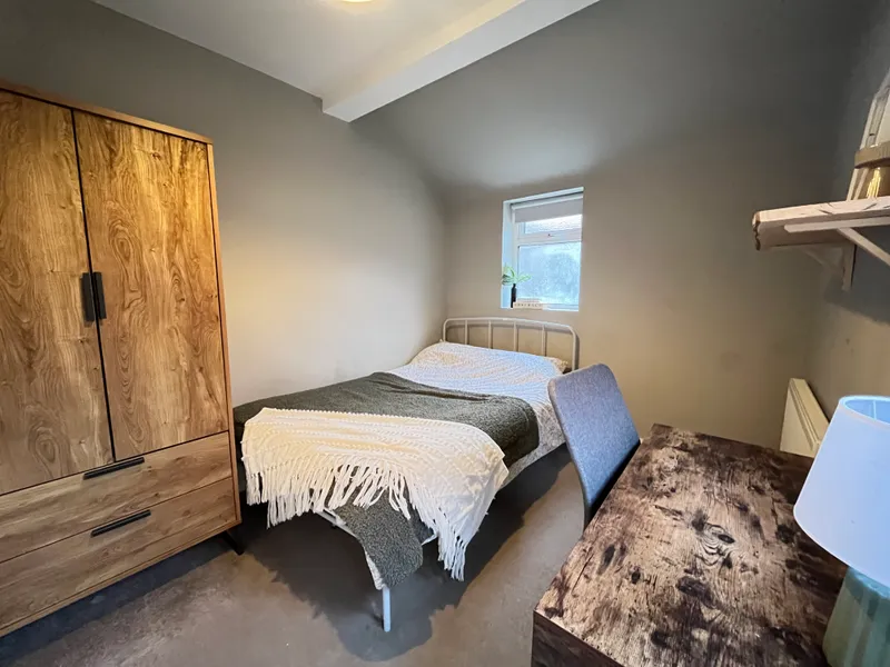 Modern 6 Bed + 2.5 Bath Student House // Jul 2026 - Image 4